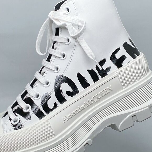 Alexander McQueen Men's Tread Slick Platform Leather Booties size 42/us size 9 - Picture 5 of 12